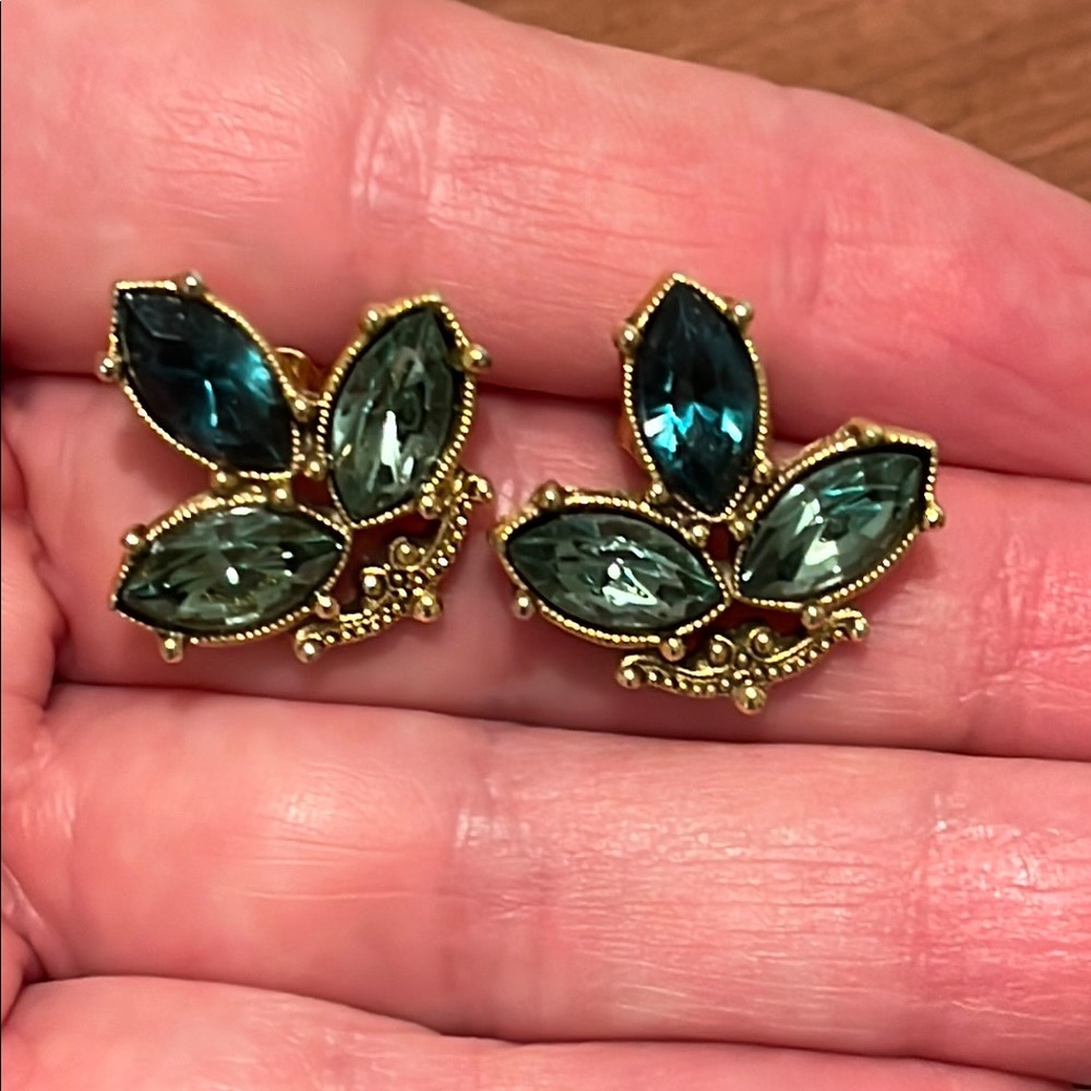 Vintage 1928 Gold and Green Leaf Earrings